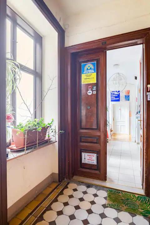 Fro-Media - Streetside Room 2 - Community Space Wiedeń Zewnętrze zdjęcie